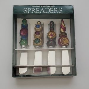 Boston Warehouse Spreaders